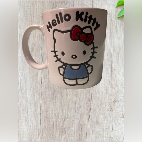 Hello Kitty coffee mug #Coffee #HelloKitty - Picture 2 of 2